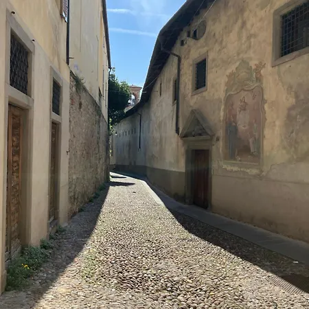 A Casa Di Ross * Μπέργκαμο